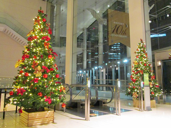 ホテルブリランテ武蔵野 クリスマスツリー