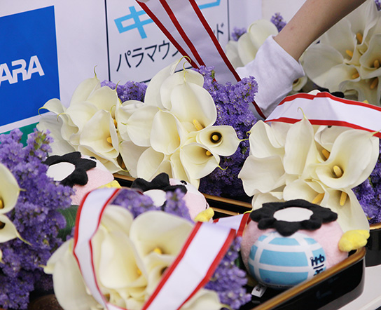 18 東京辰巳国際水泳場 水泳競技大会 競泳 生花装飾 表彰用花束