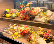 23 丸の内 飲食店 秋装飾 造花 装飾 hitotoki 事例