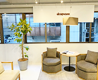 25 大阪市 イベントスペース 家具メーカー インテリア グリーンレンタル hitotoki 事例