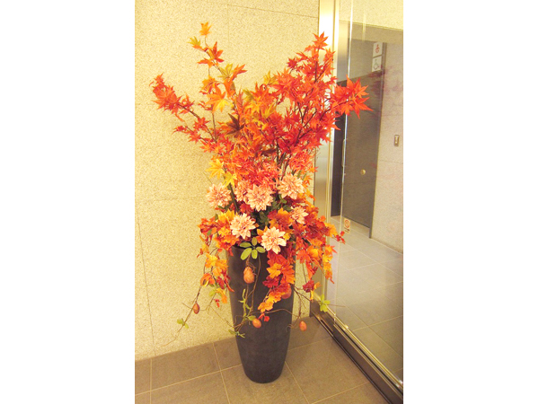 渋谷オフィスビル 造花